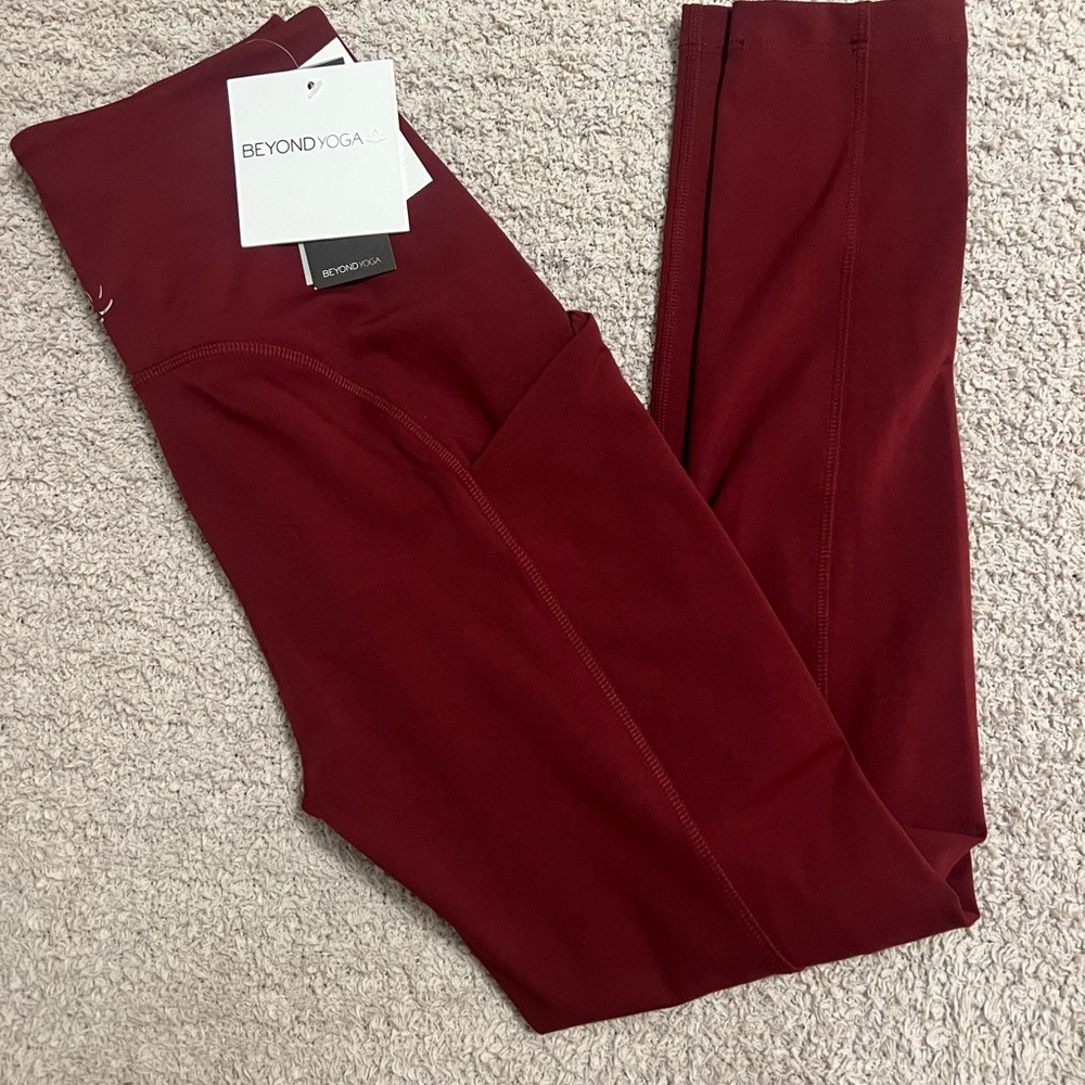 BRAND NEW Beyond Yoga- Powerbeyond Strive High Waist Pocket Leggings